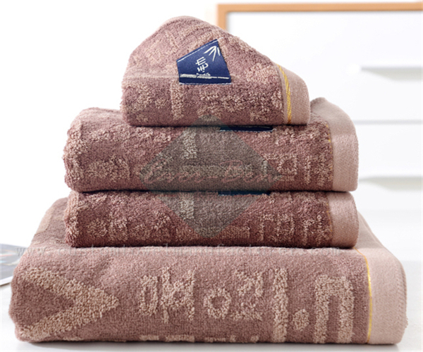 China EverBen Custom leopard print towels Company ISO Audit Embroidery Baby Towels Factory